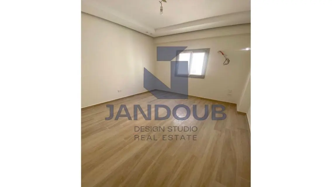 Stunning Apartment in Platinum at a Great Price