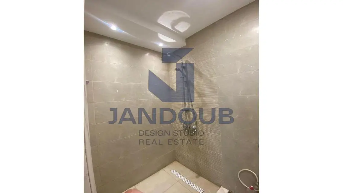Stunning Apartment in Platinum at a Great Price