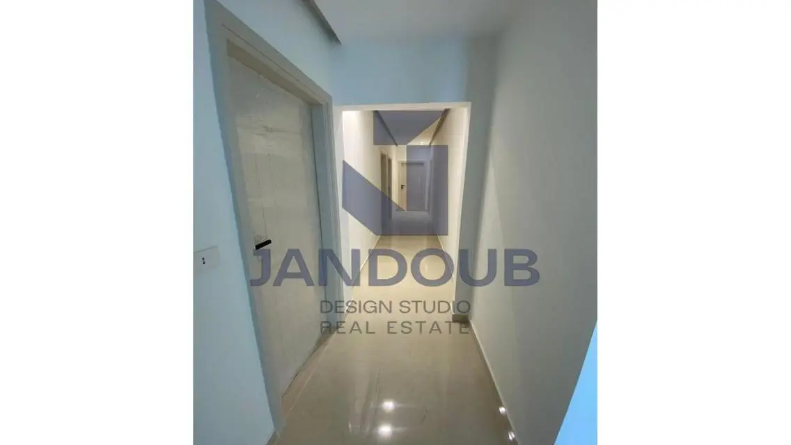 Stunning Apartment in Platinum at a Great Price