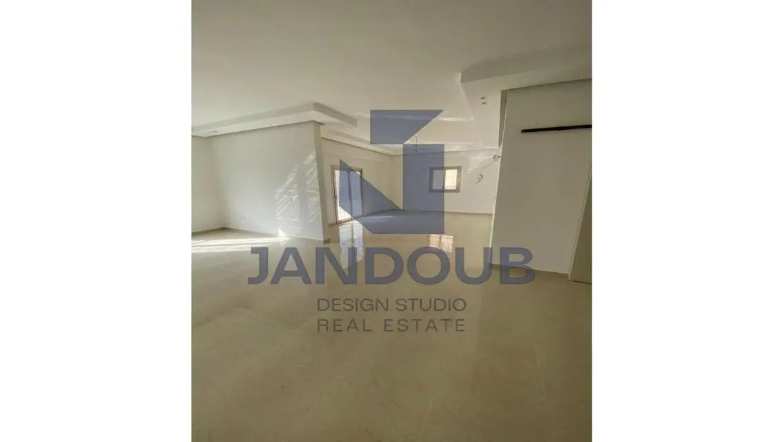Stunning Apartment in Platinum at a Great Price
