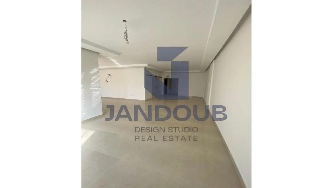 Stunning Apartment in Platinum at a Great Price