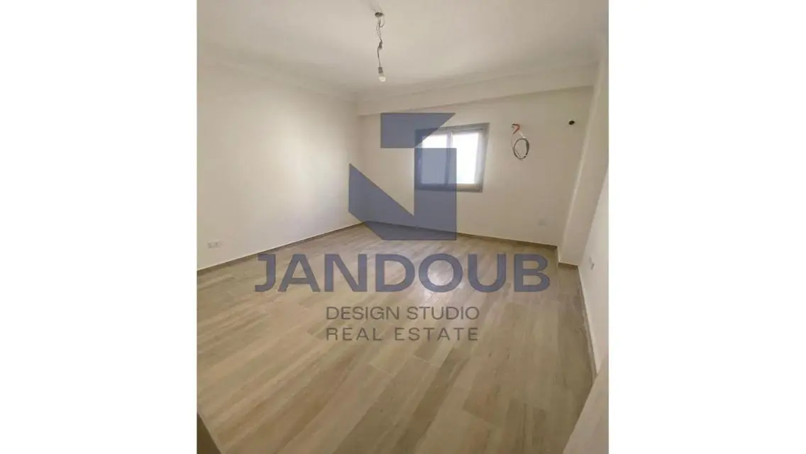 Stunning Apartment in Platinum at a Great Price