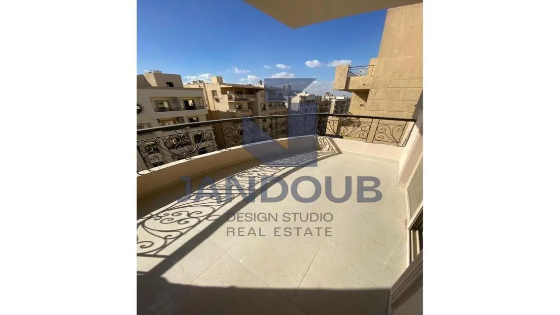 Stunning Apartment in Platinum at a Great Price
