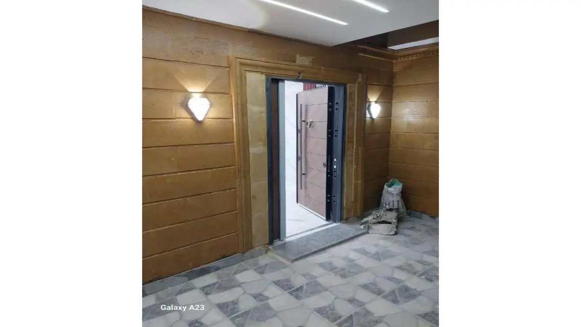 شقة فاخرة بمساحة واسعة بإطلالة رائعة