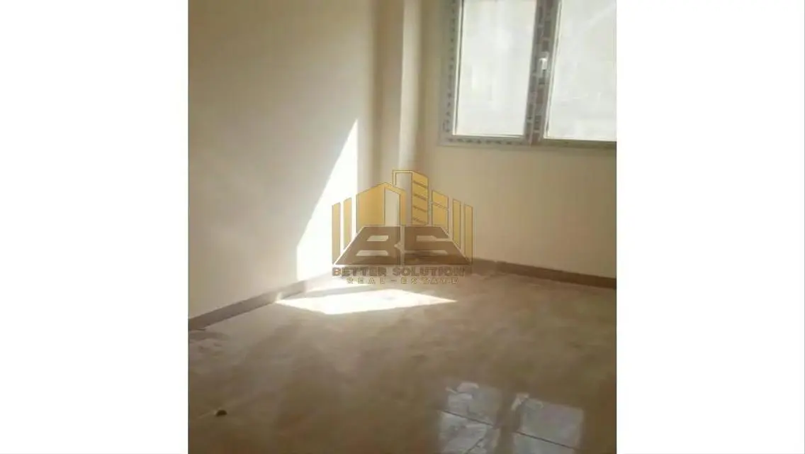شقة رائعة للبيع بمساحة مميزة
