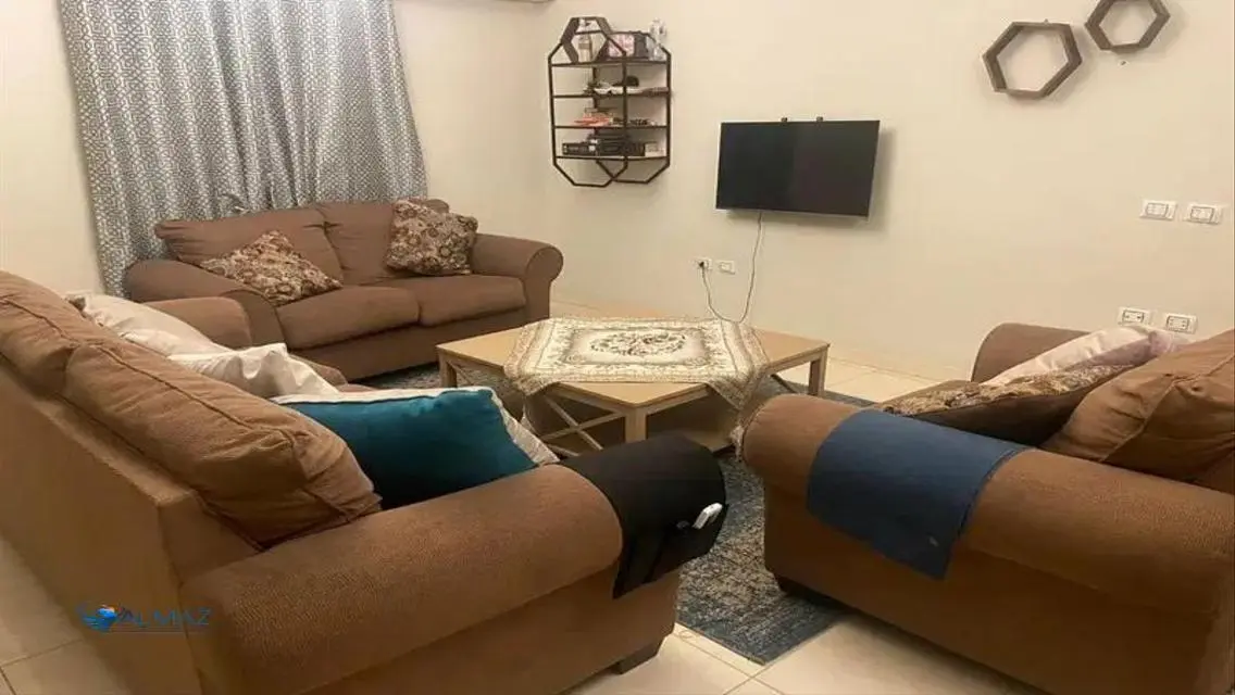 شقة رائعة للبيع بمساحة 200 متر