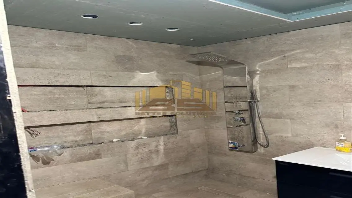 شقة للبيع داخل كمبوند سكن مصر في العبور الجديدة .