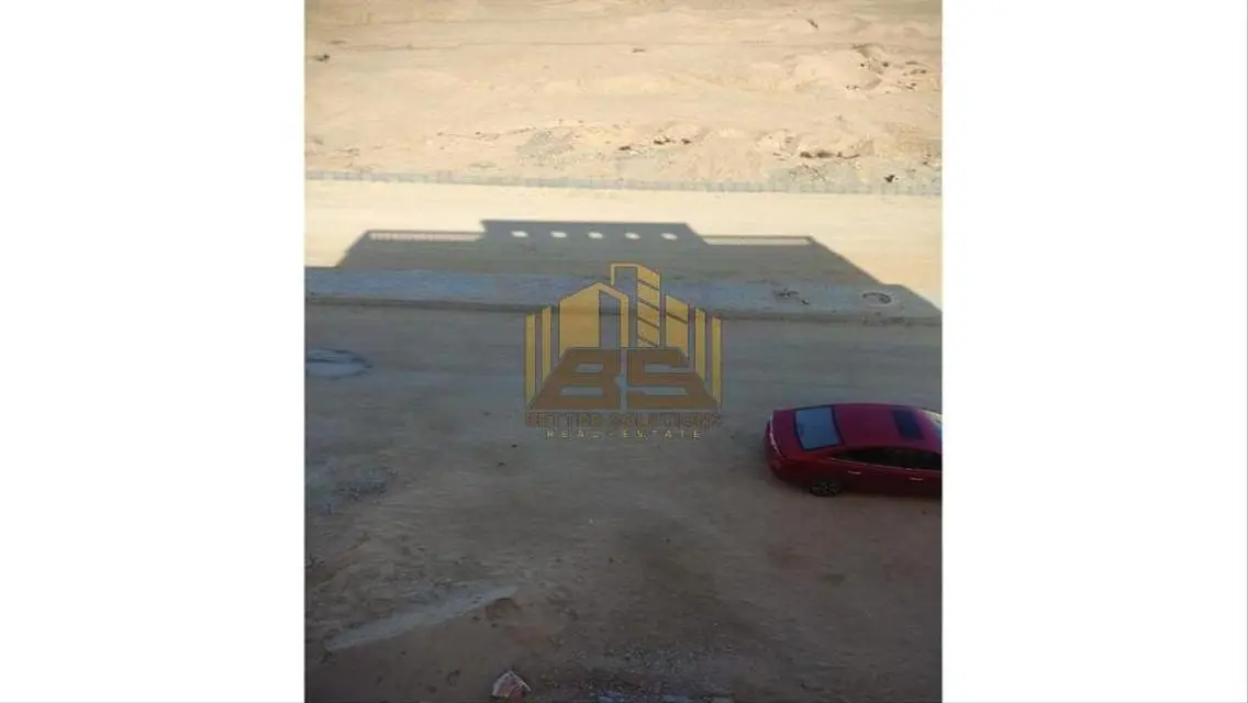 شقة تحفة للبيع علي التسعين العبور الجديدة
