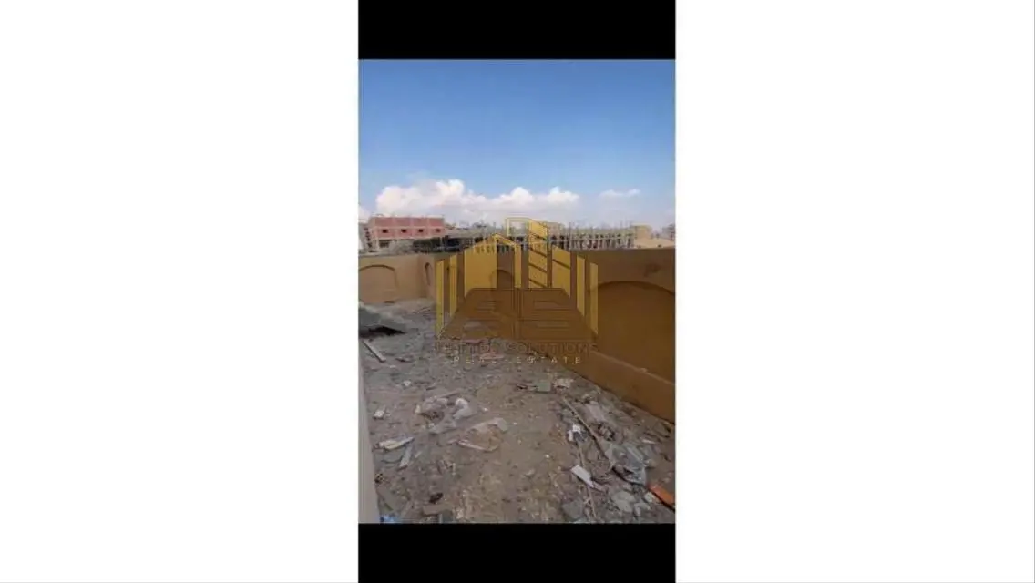 شقةللبيع قسط في بيت الوطن العبورالجديدةمساحة جبارة