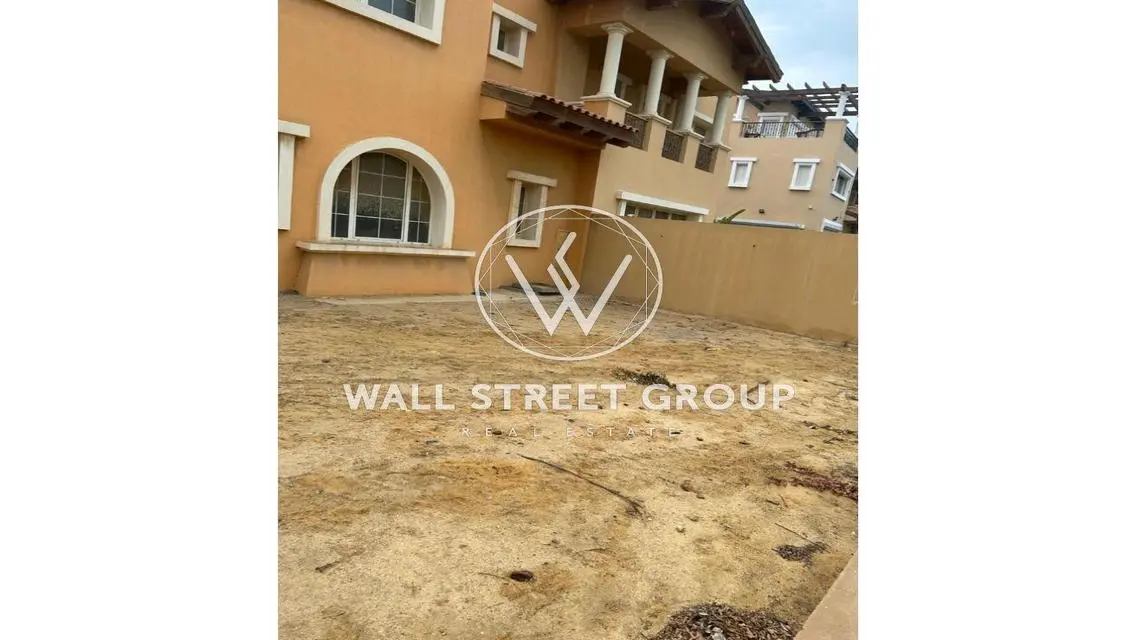 Villa For sale,320m in New Cairo - Hyde Park
