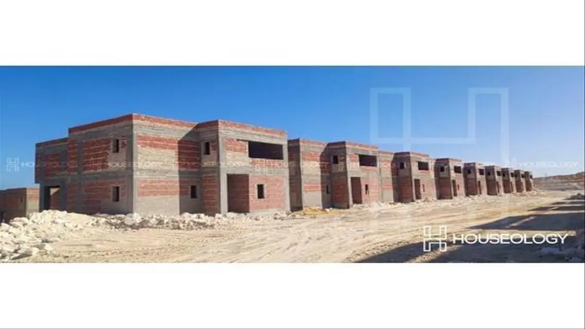 بنتهاوس صف ثالث على البحر فى ازها الساحل الشمالى