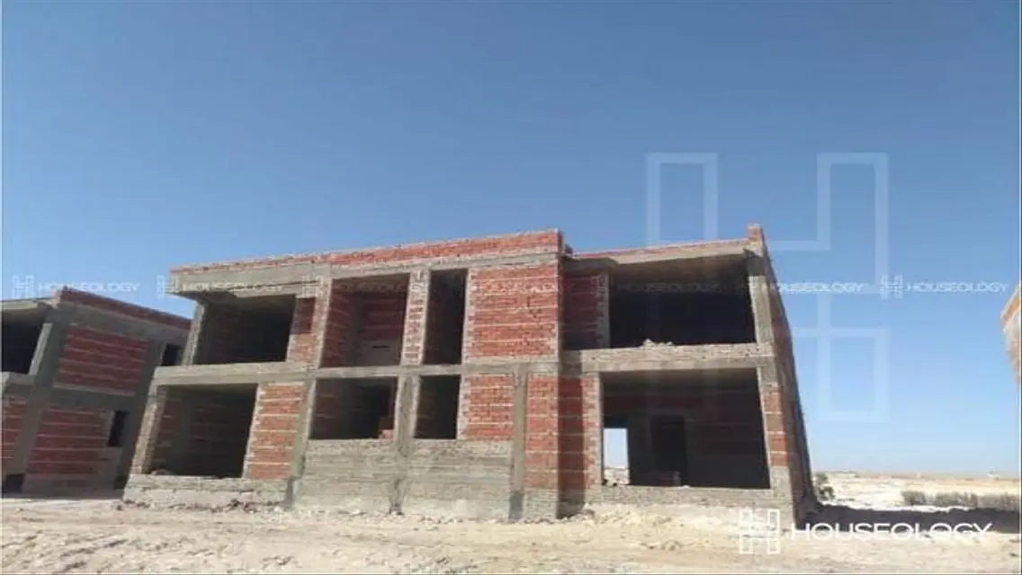 بنتهاوس صف ثالث على البحر فى ازها الساحل الشمالى