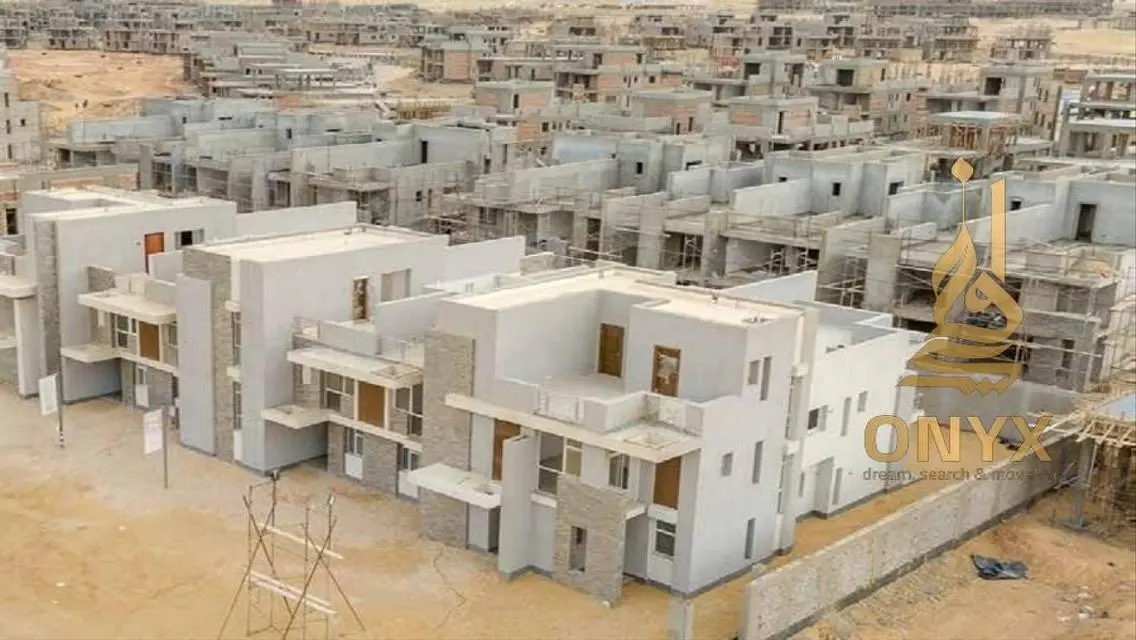 فيلا فاخرة للبيع بمساحة واسعة وميزات رائعة