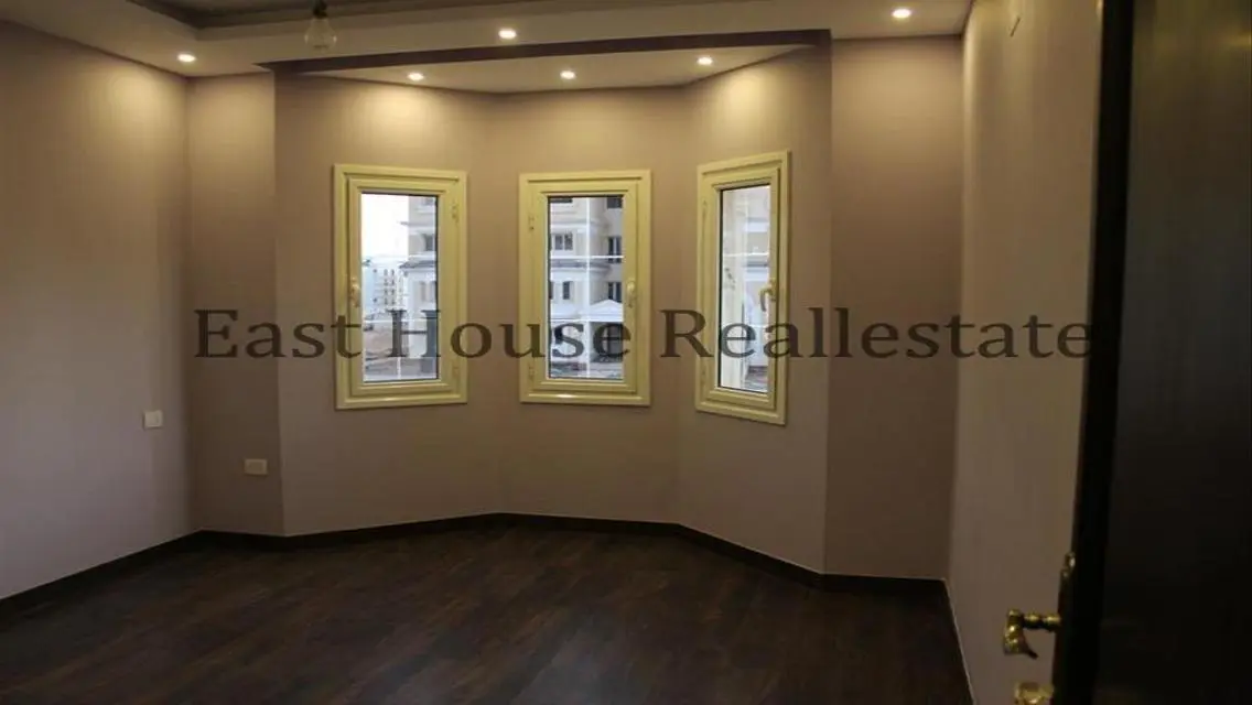 I Villa Garden for rent in Mountain View Hyde Park