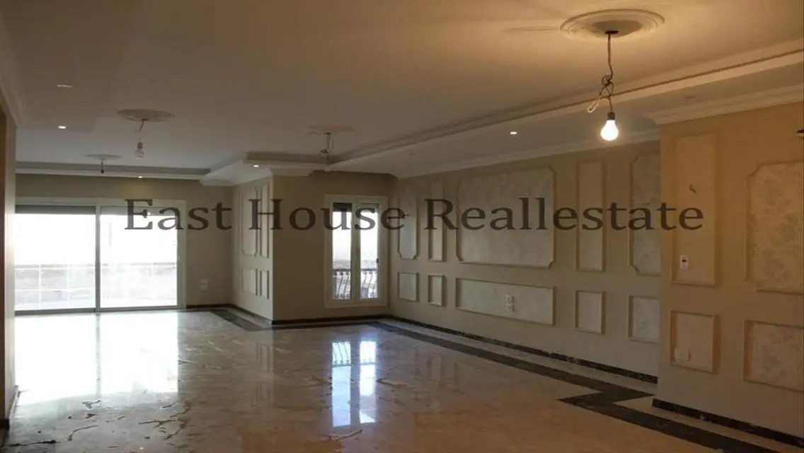 I Villa Garden for rent in Mountain View Hyde Park