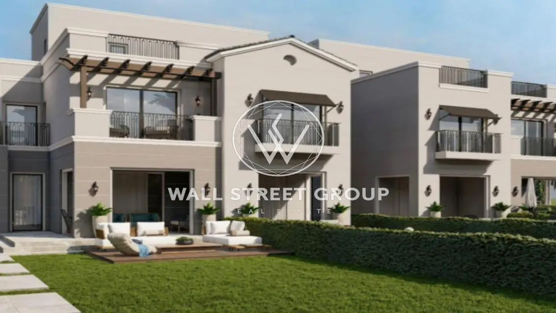 Twinhouse for sale 235m new cairo hyde park