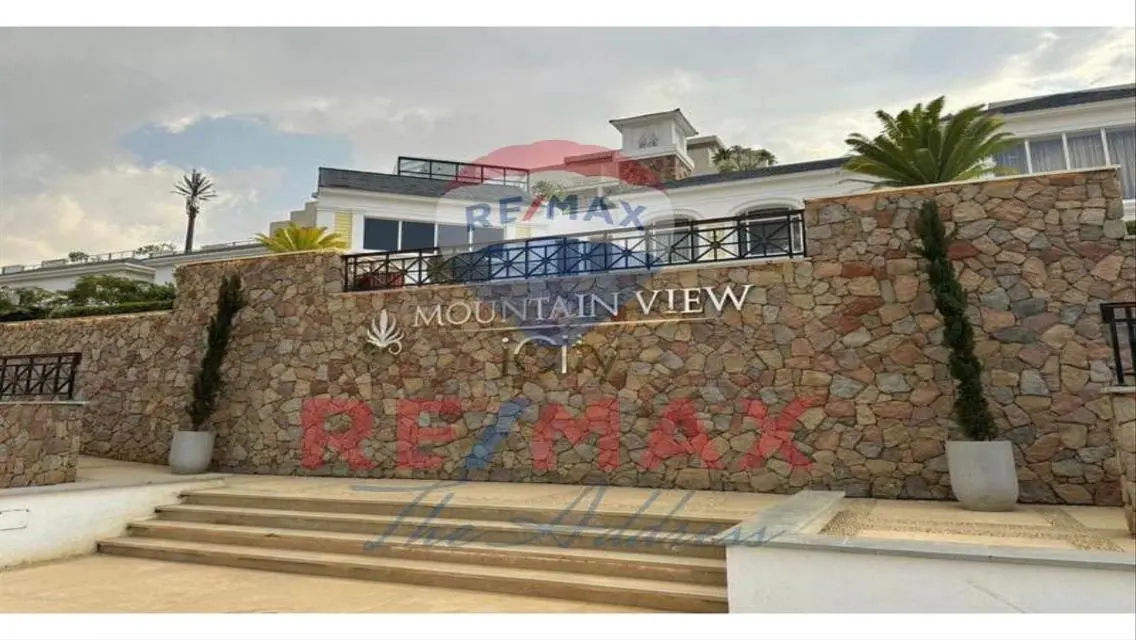 Twin house corner - fully finished - Mountain View