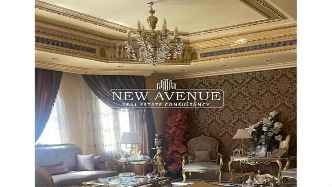 Standalone with pool in Maxim country club
