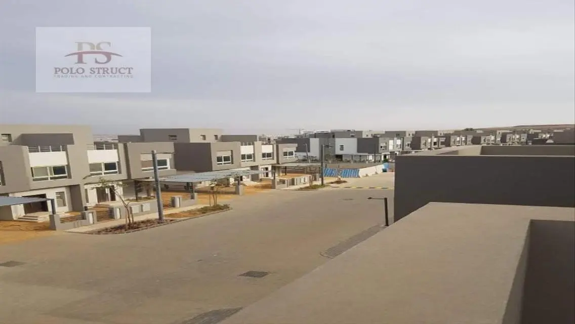 فيلا فاخرة بمساحة 290 متر مع مسبح وحديقة خاصة
