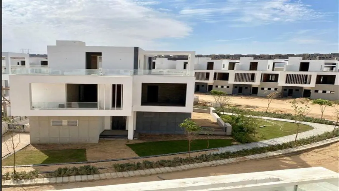 A Ready To Move Apartment with A Prime Location