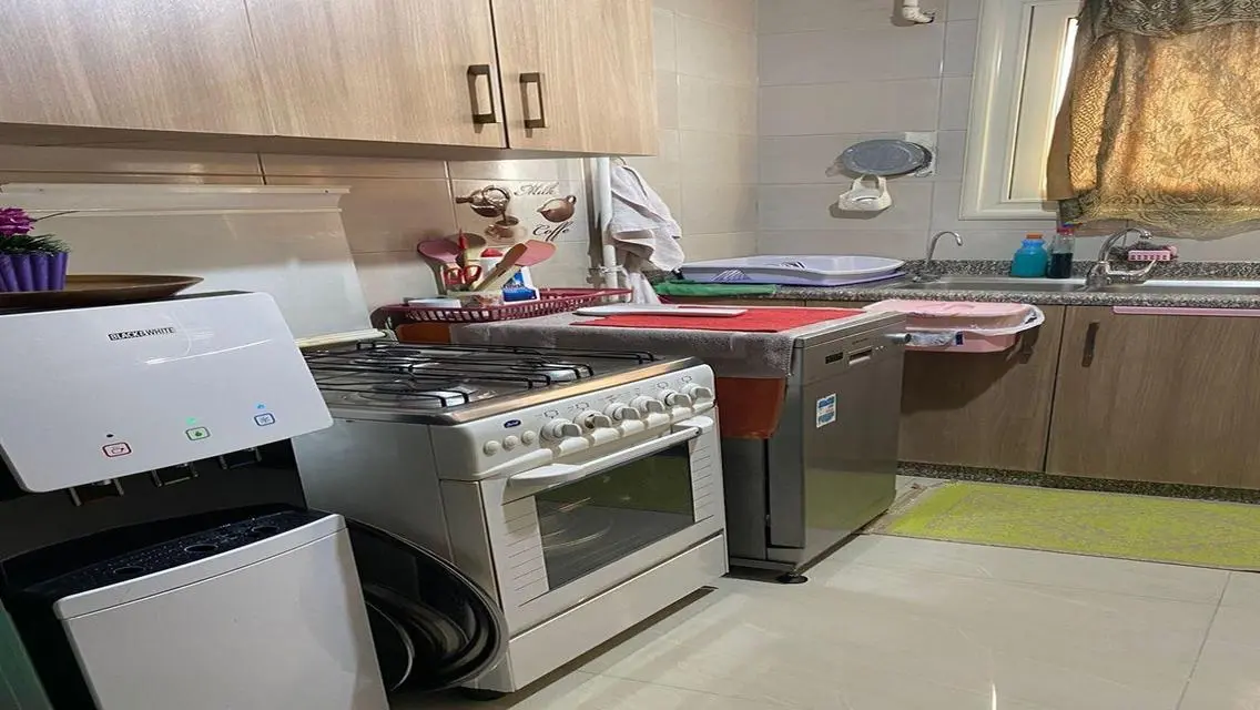شقة فاخرة للبيع بإطلالة مميزة