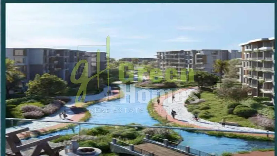 Luxurious Apartment with Balcony and Shared Pool