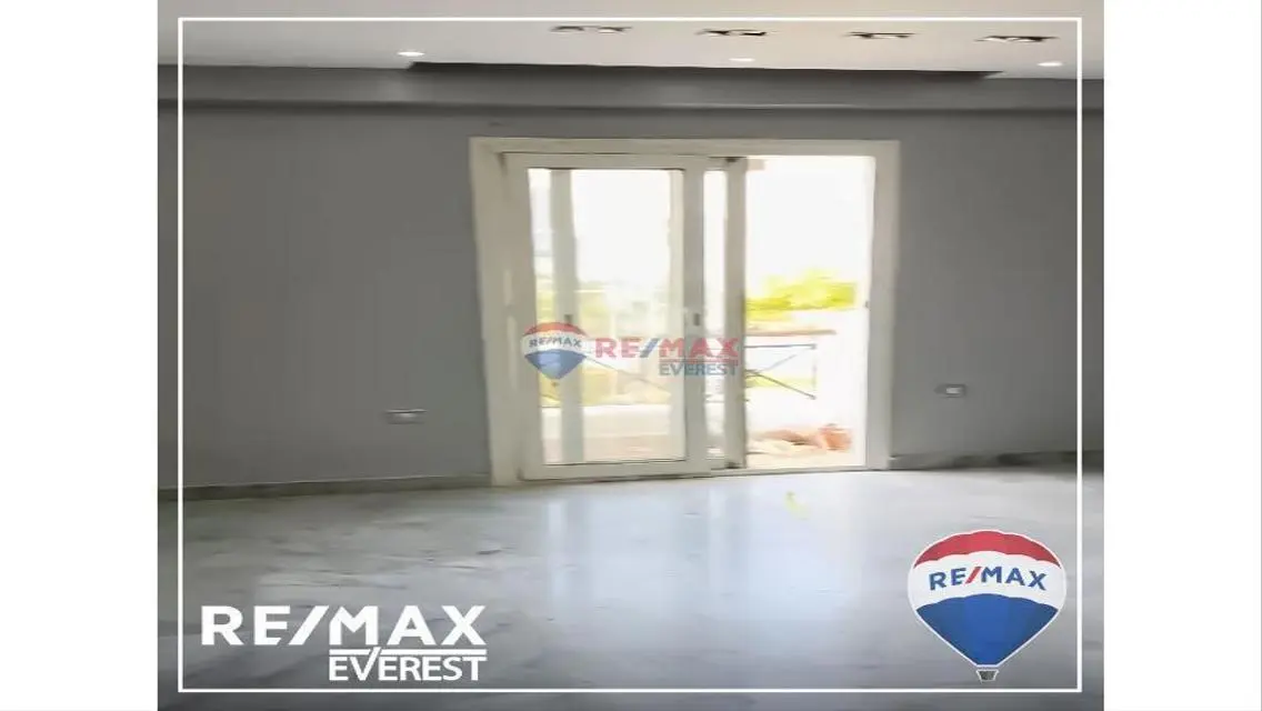 Semifurnished Penthouse in Mountain View Chill Out
