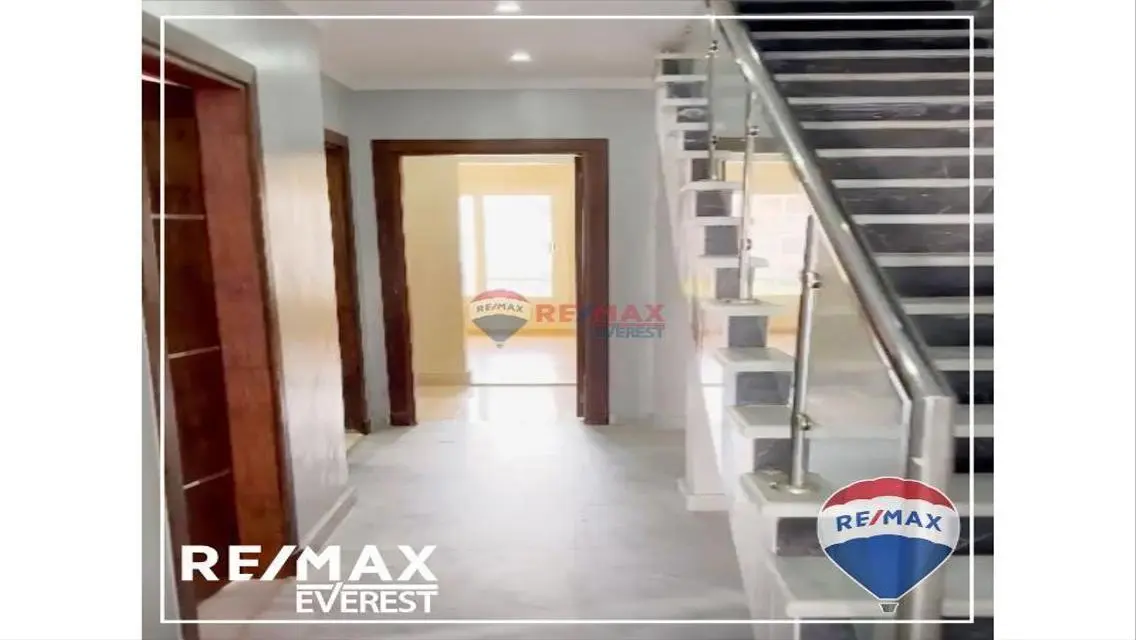 Semifurnished Penthouse in Mountain View Chill Out