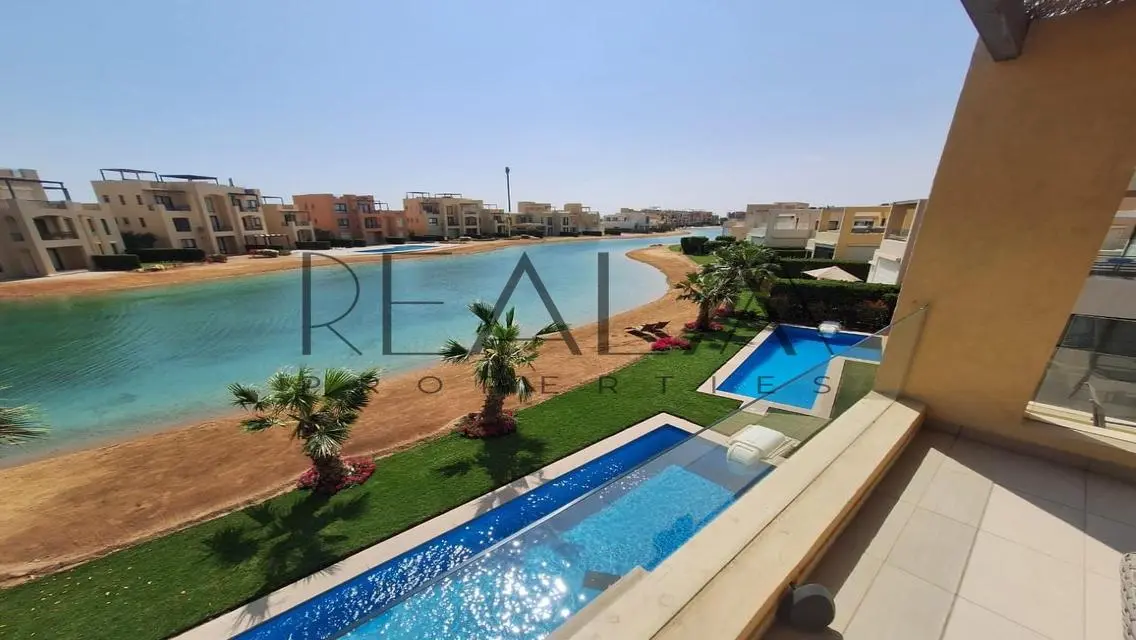 فيلا للبيع بالجونة مفروشه بالكامل مع برايفت بول
