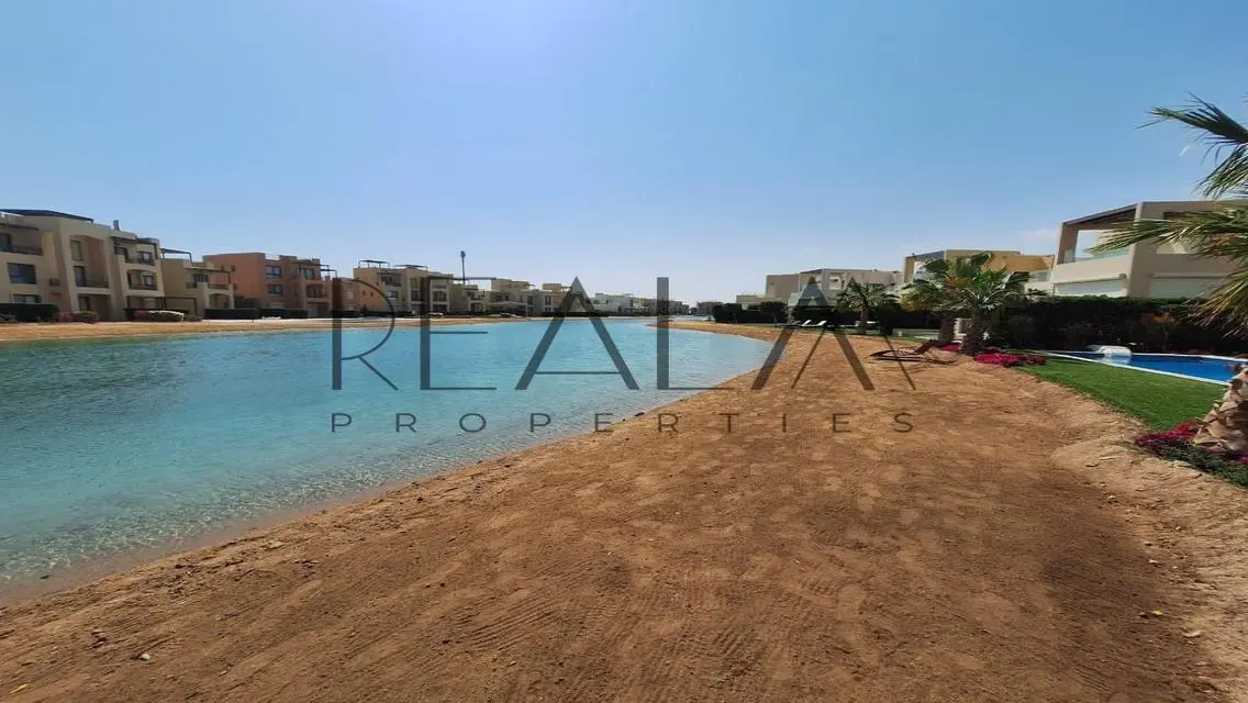 فيلا للبيع بالجونة مفروشه بالكامل مع برايفت بول