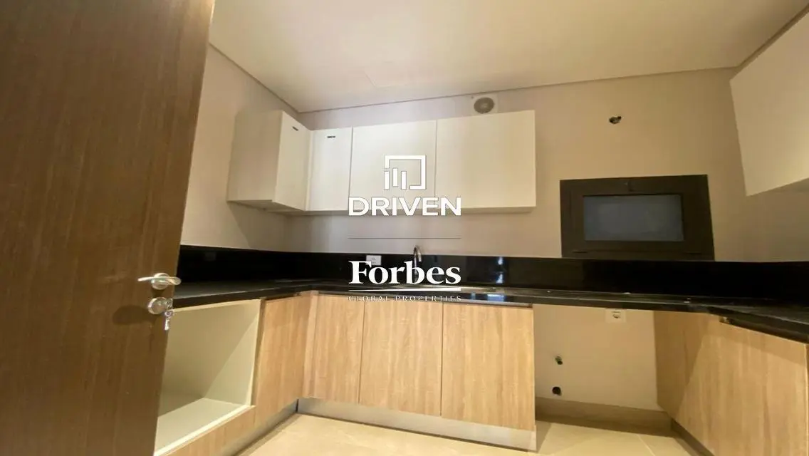 Apartment with garden - for sale - super Lux