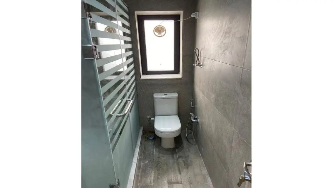 Prime location - fully furnished