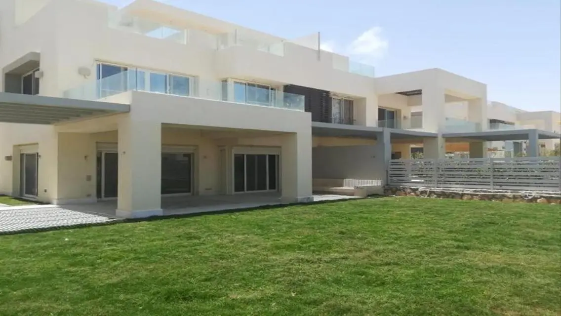 شاليه ارضي بجاردن مفروش للايجار في هاسيندا وايت