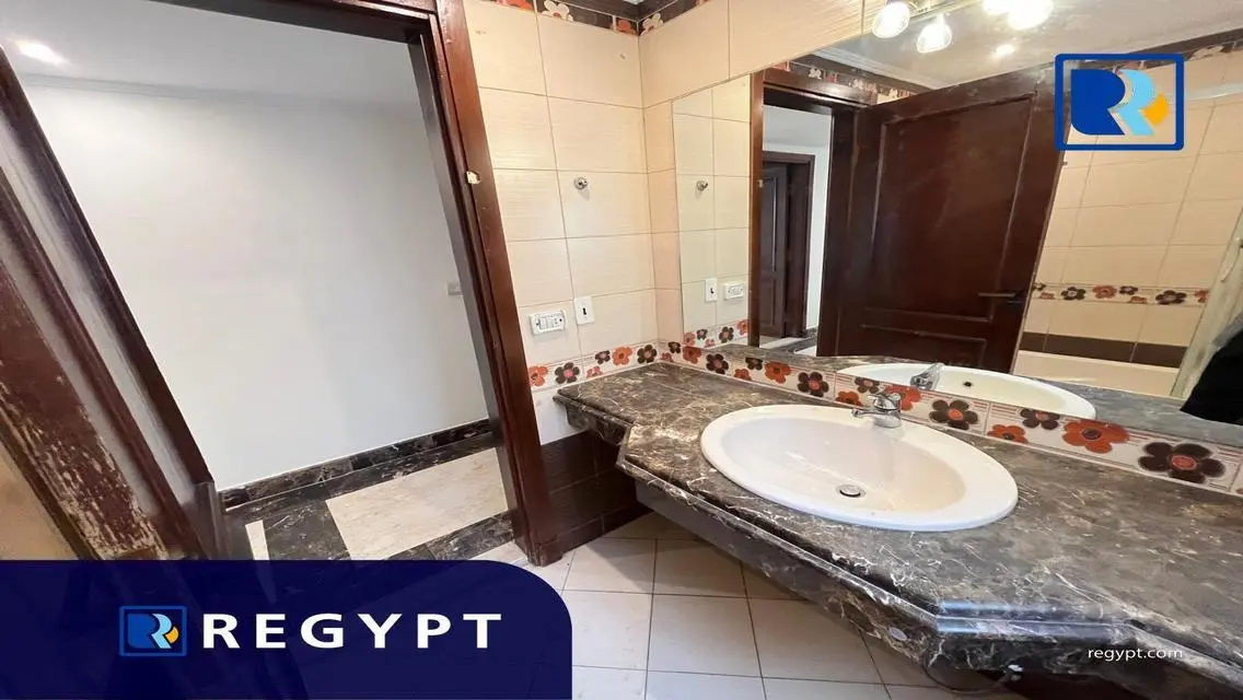 Duplex Penthouse With Swimming Pool Close to C.A.C