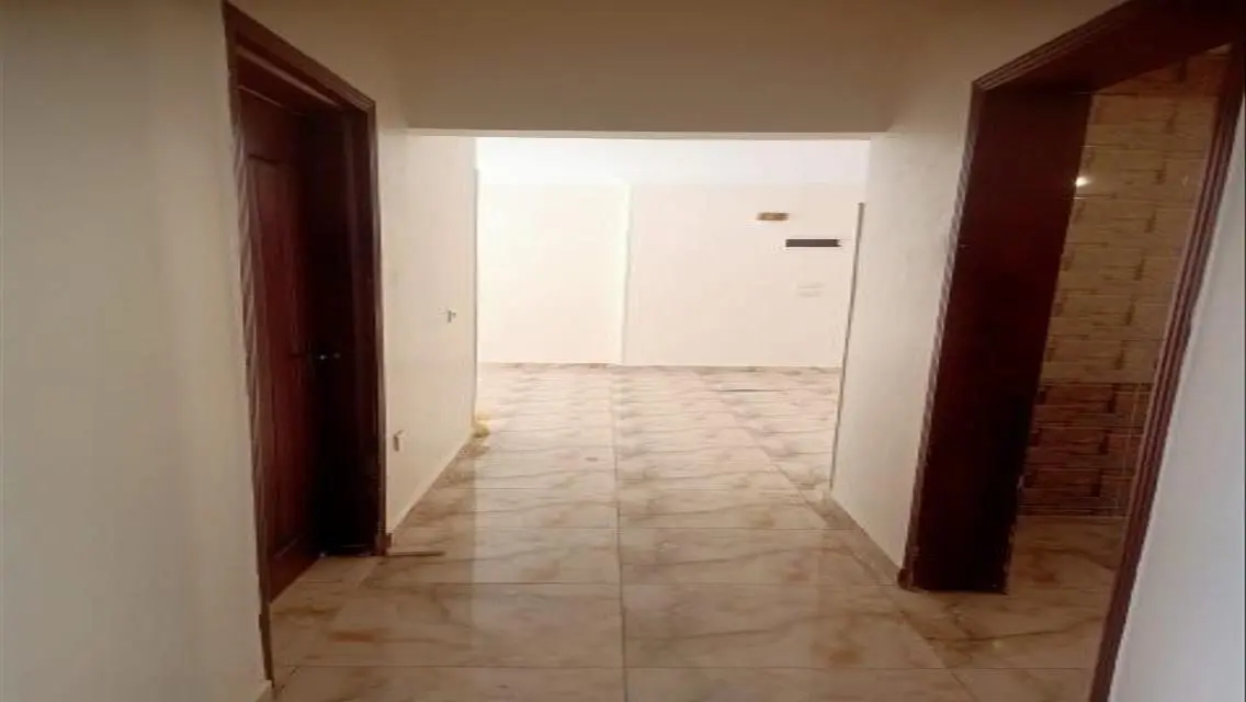 شقة فاخرة للإيجار بمساحة 8880 متر