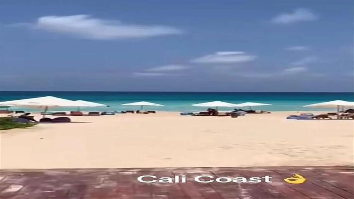 Chalet+Roof Lagoon View Delivery 1 Year+Over 8 Y