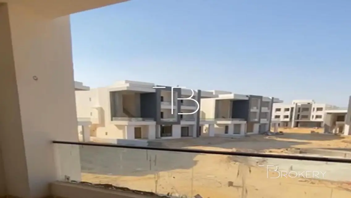 ازهى العين السخنه مرحله كسترا شاليه 2 غرفه نوم82 م