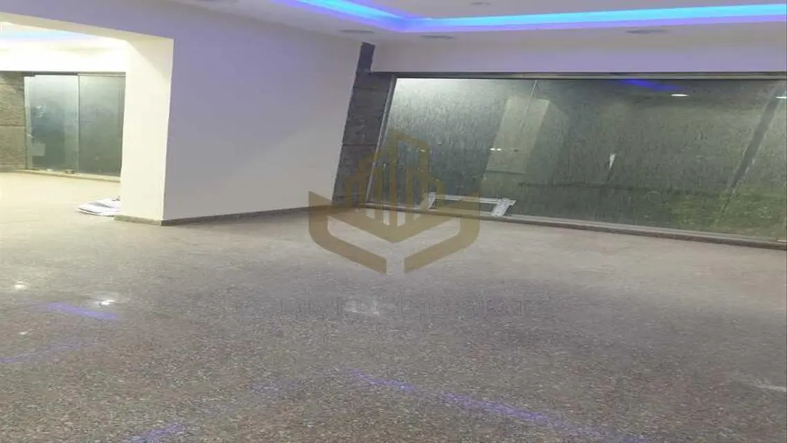 Finished Retail for Sale at Gesr Al-Suez 100m