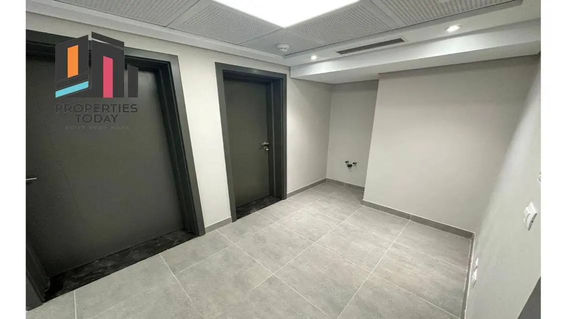 عياده للايجار اول استخدام ميدتاون كلينك نيو جيزه