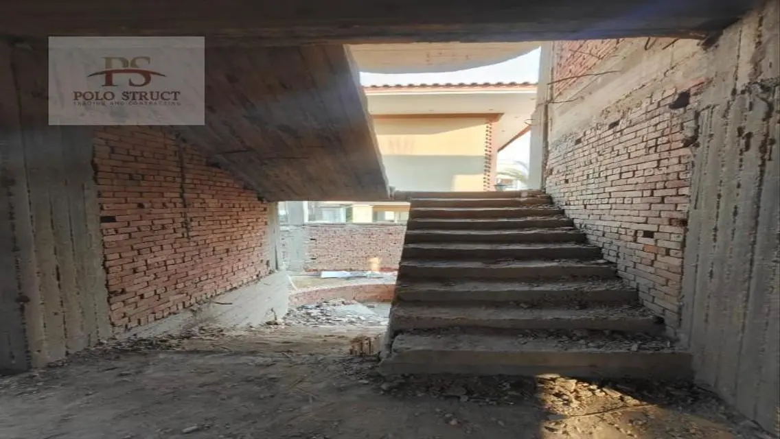 Luxury Villa for Sale with Private Garden and Shared Pool