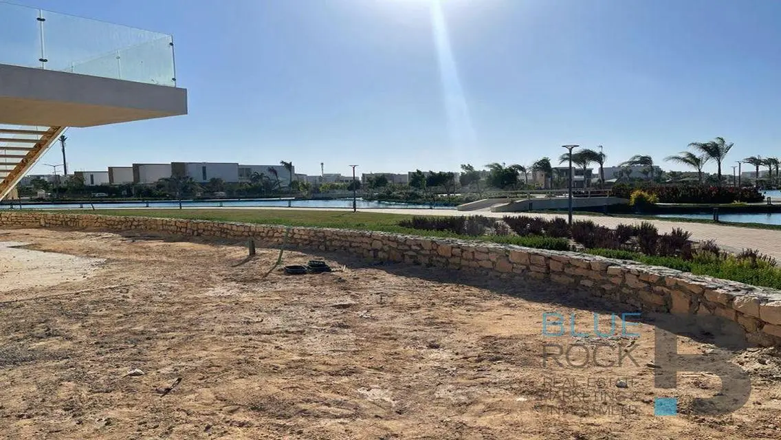 Villa Air Block + Cabin for sale at seashell