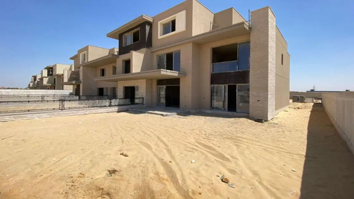 Finished Twin in The Estates near Sphinx airport