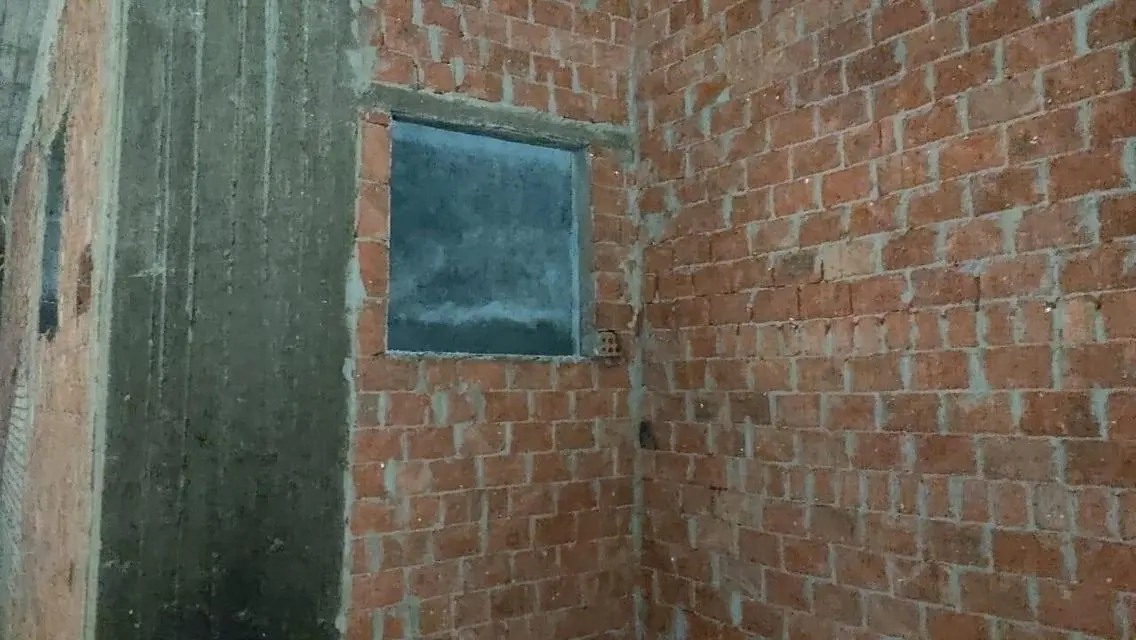 عماره كامله للبيع في بدر حجر هشمي للوجه