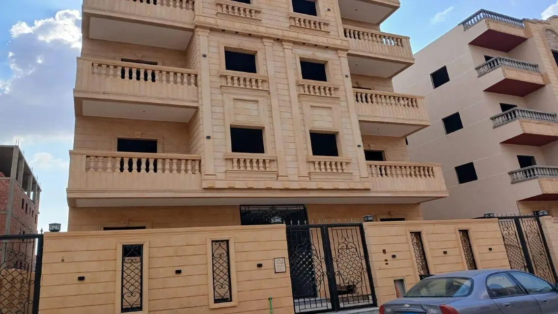 عماره كامله للبيع في بدر حجر هشمي للوجه