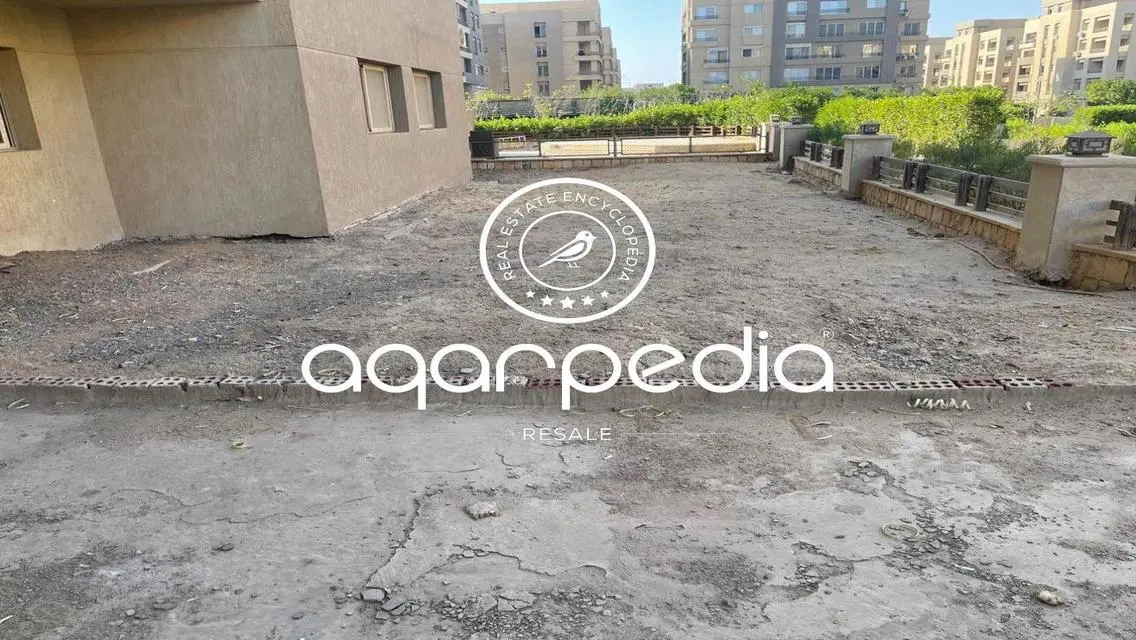apartment with garden ready to move AT the square