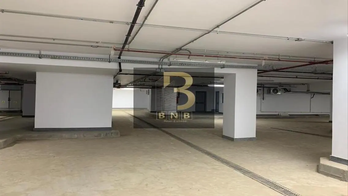 مبني إداري 3500م تجاري بالكامل على التسعين