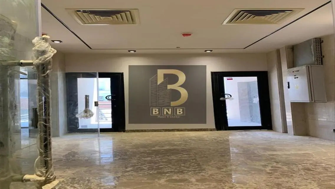 مبني إداري 3500م تجاري بالكامل على التسعين