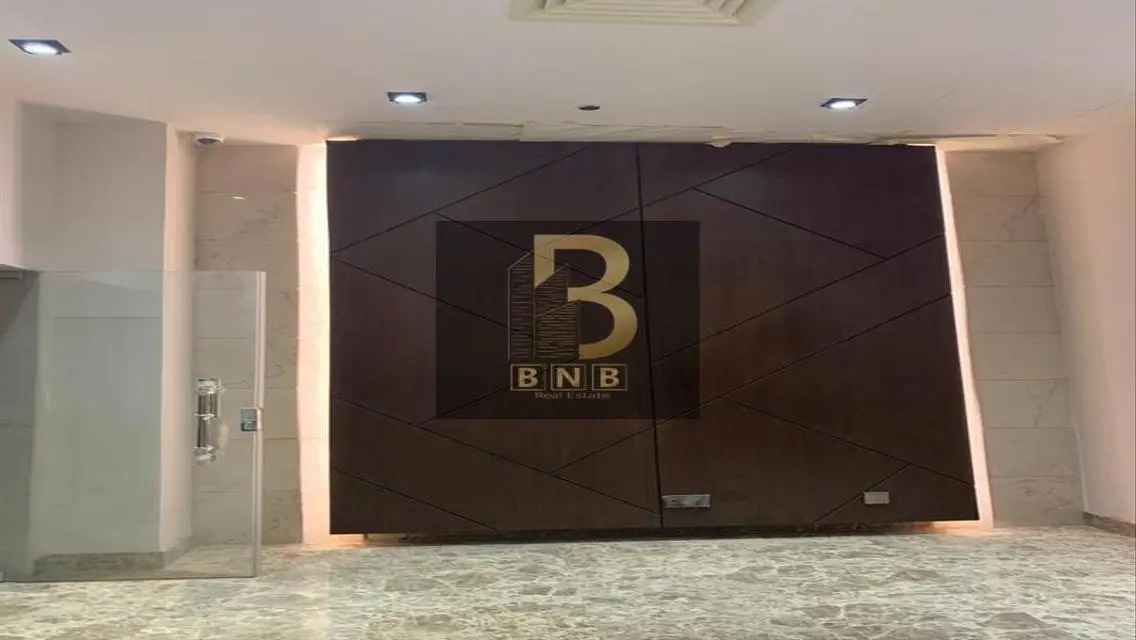 مبني إداري 3500م تجاري بالكامل على التسعين