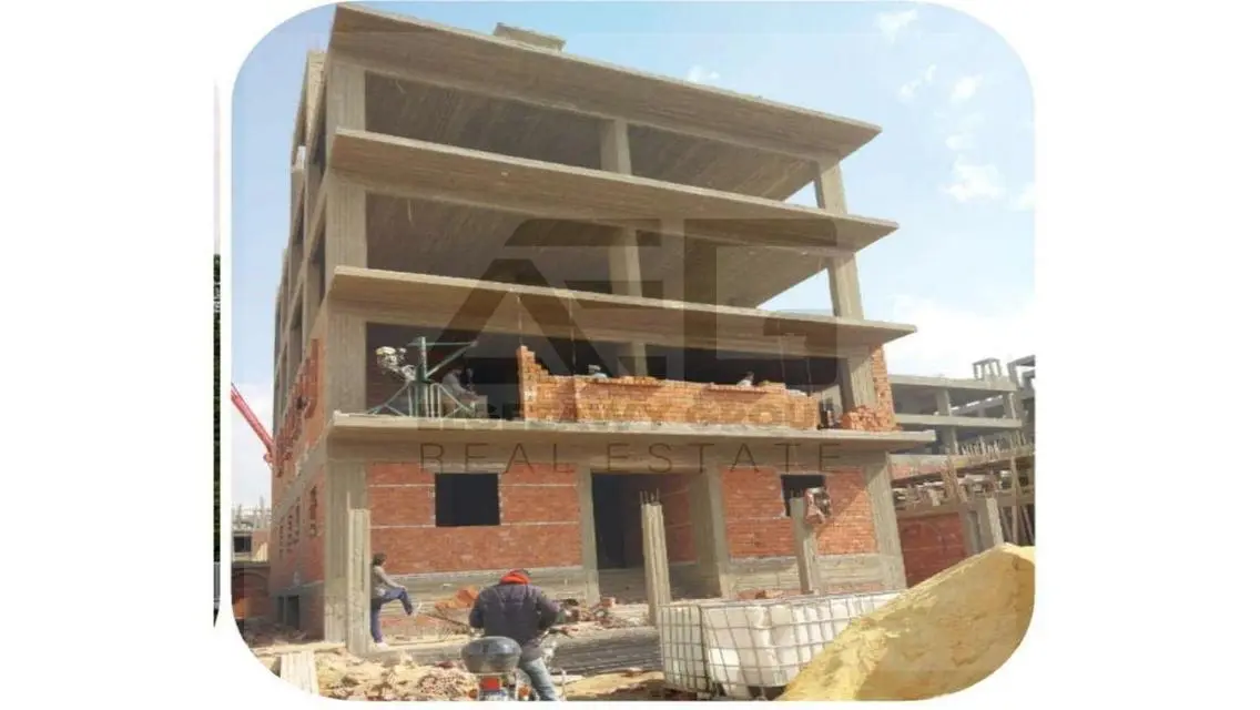 Luxury Apartment with 155 Meters and Security Guard