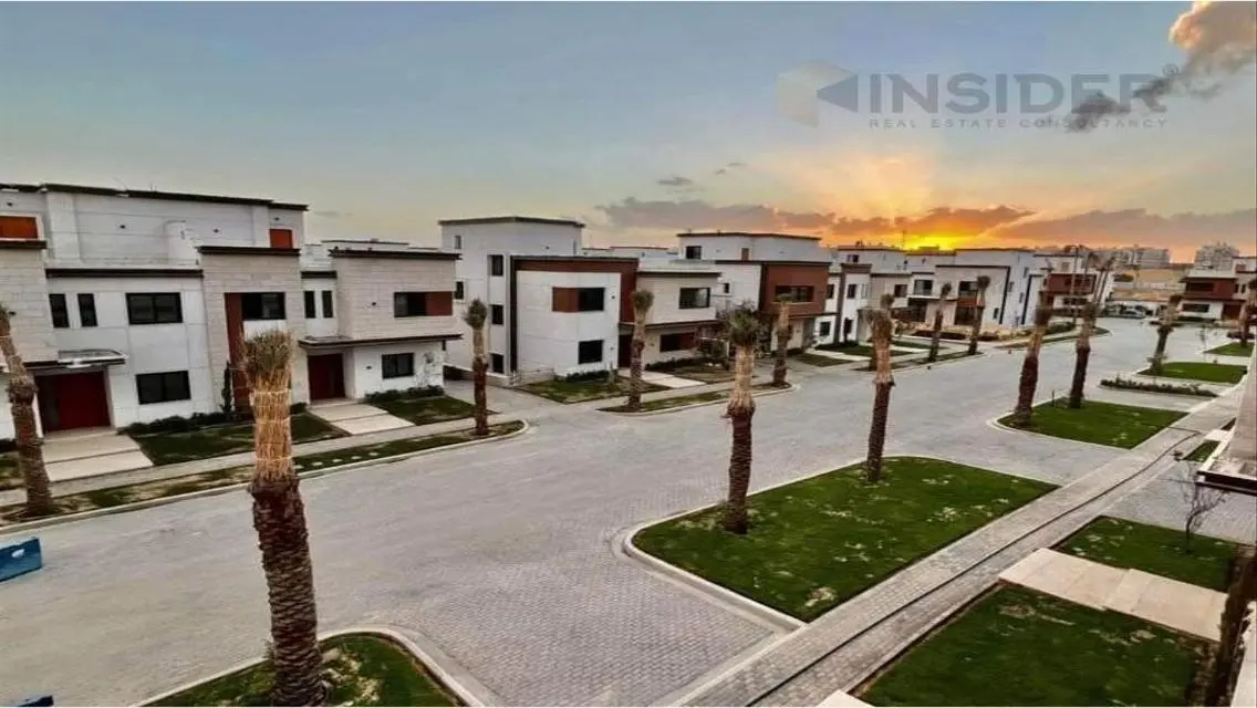 Townhouse Villa for sale in Azzar 2 Compound